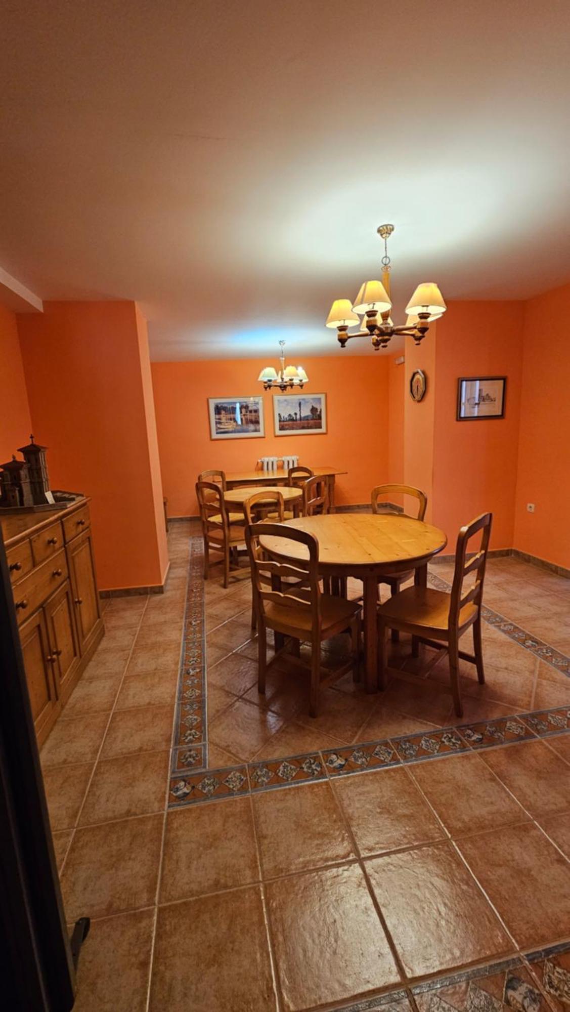 Hostal Albe Carrion De Los Condes Bagian luar foto